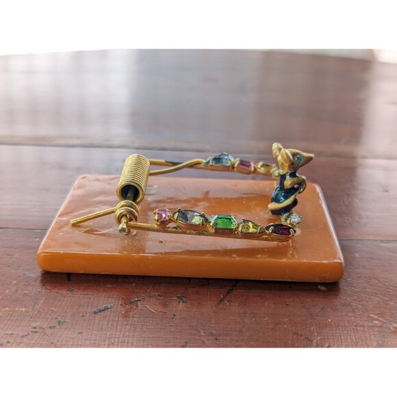 Vintage butterscotch bakelite mousetrap notebook holder with rhinestones, memo - Picture 4 of 9